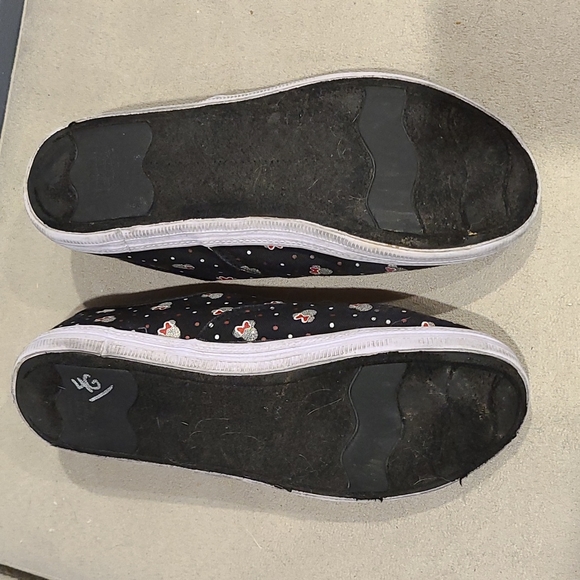 Disney Minnie Mouse Canvas Shoes Sz. 5 - Picture 7 of 10